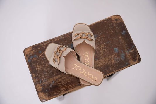 Ambers chunky matte sandals