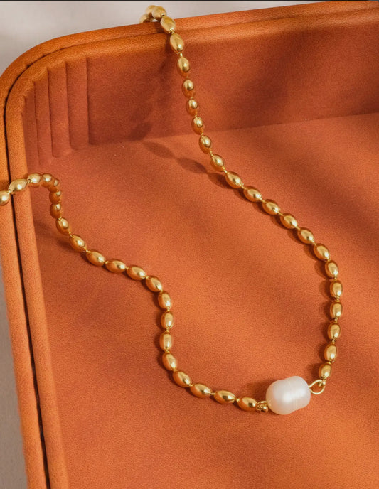 Vigne Waterproof Pearl Necklace