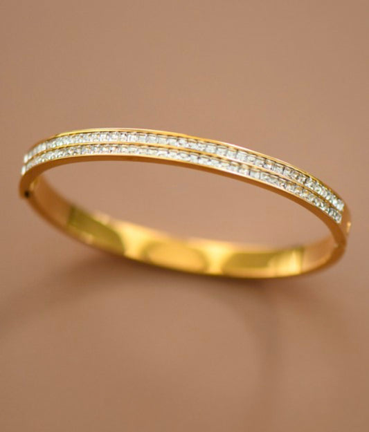 Waterproof bangle bracelet